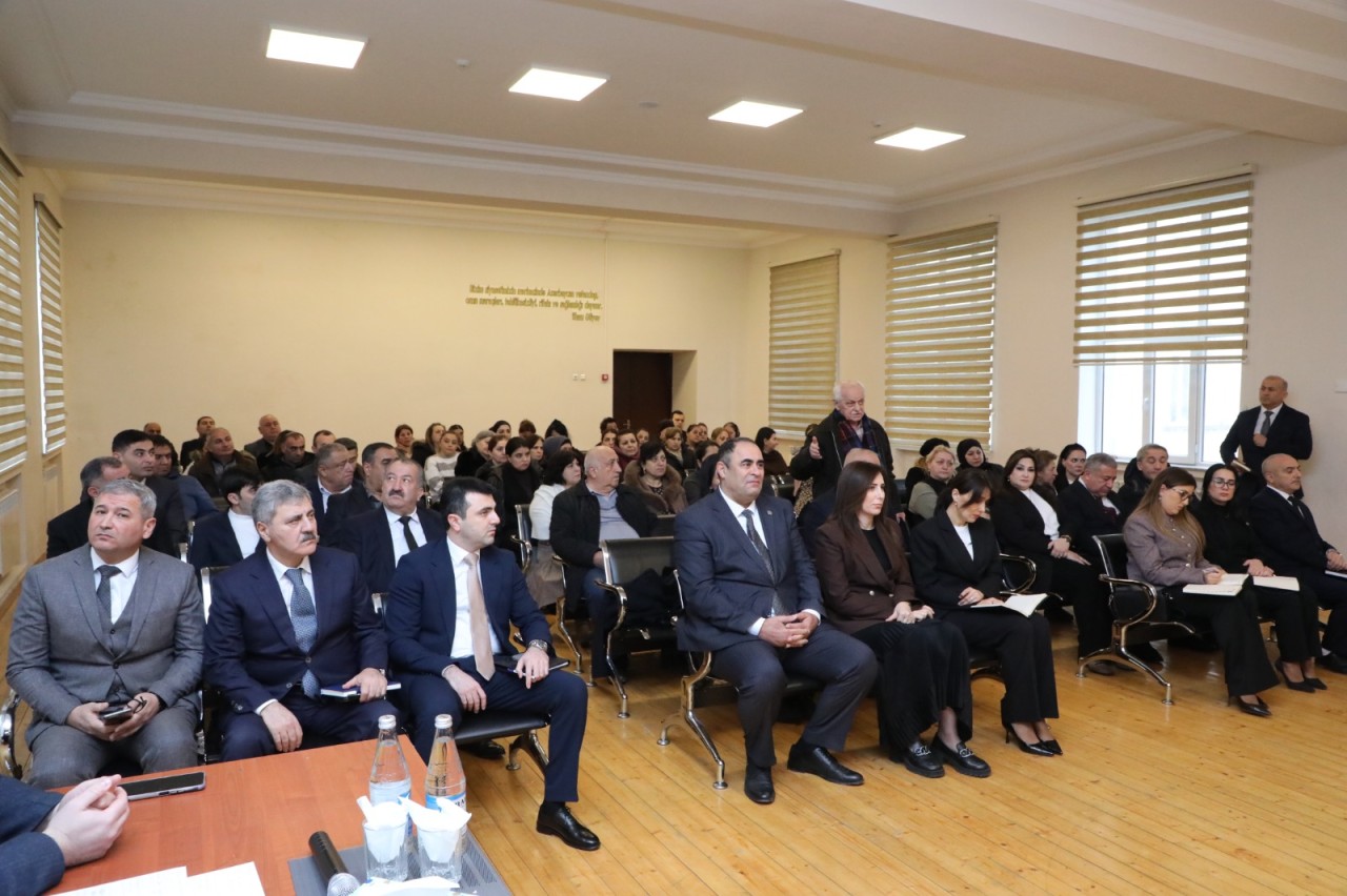 İcra başçısı Adil Əliyev səyyar qəbul keçirdi - FOTOLAR